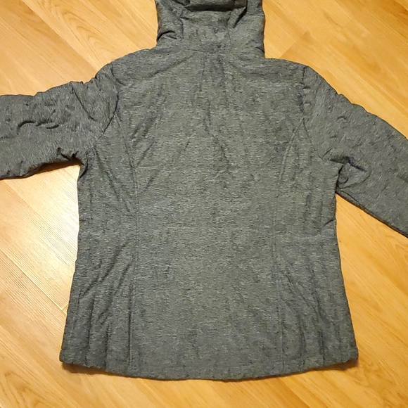 Women's Gray size Large Winter Coat. - Picture 7 of 15